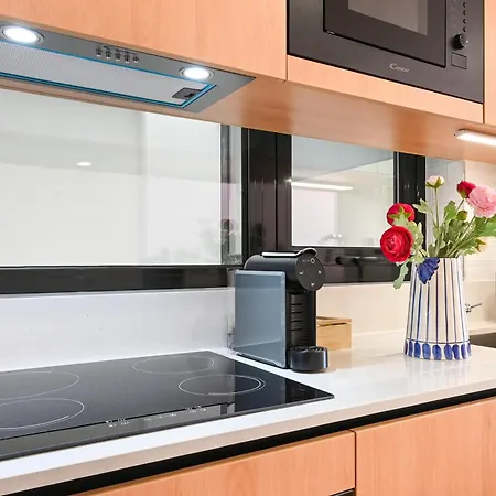 Bailey's Flat By Se * Braga